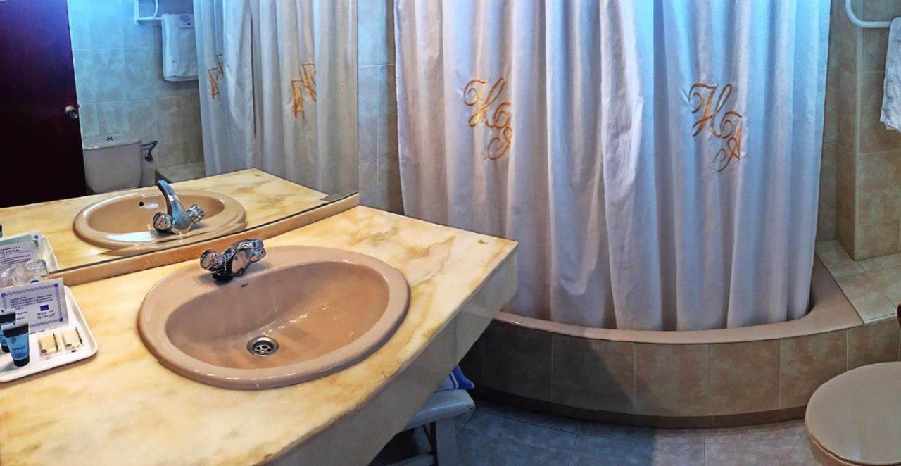 El Ancla Hotel Laredo Luaran gambar